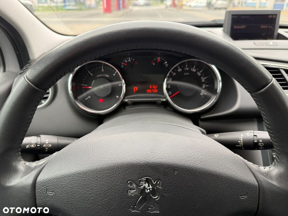 Peugeot 3008 2.0 HDi Allure - 28