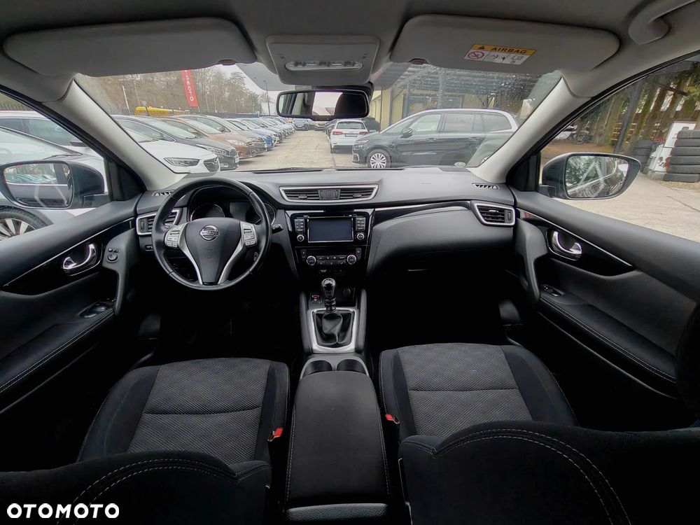 Nissan Qashqai 1.5 dCi DPF visia - 9