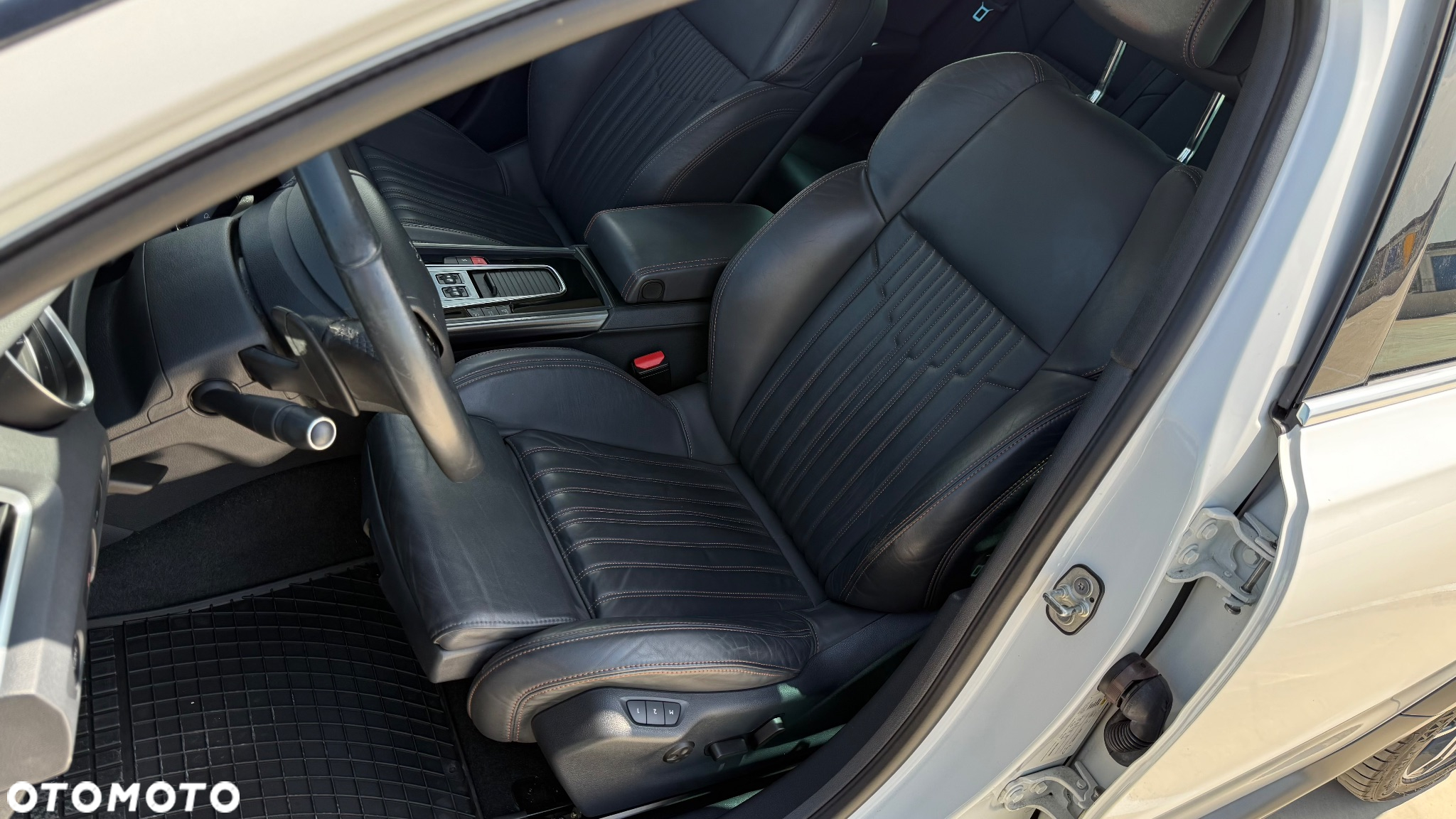 Peugeot 508 RXH Hybrid4 - 8