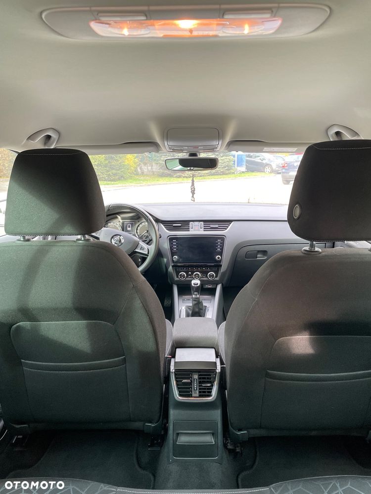 Skoda Octavia Combi 1.6 TDI Clever - 22