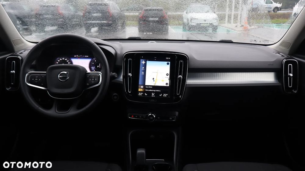 Volvo XC 40 T3 Momentum Pro - 10