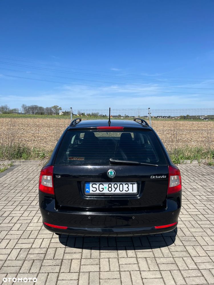 Skoda Octavia 1.6 TDI Ambiente - 5