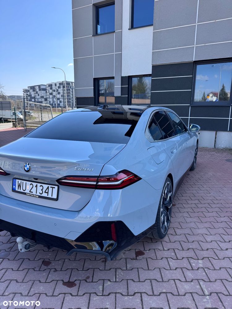 BMW Seria 5 520d xDrive mHEV - 4