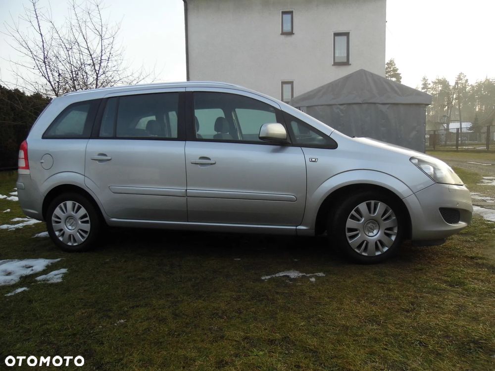 Opel Zafira 1.8 Design Edition - 6
