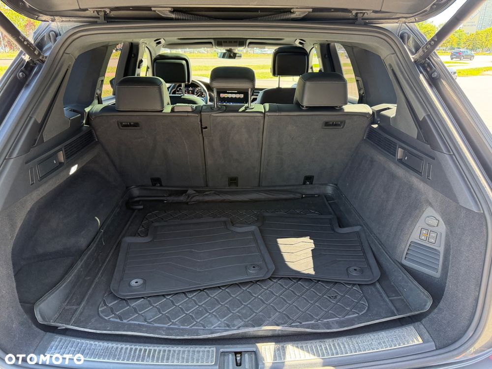 Volkswagen Touareg 3.0 V6 TDI 4Motion R-Line - 10