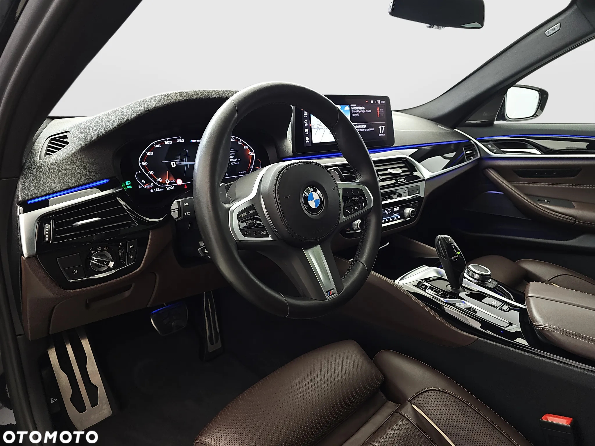 BMW Seria 5 M550i xDrive - 9