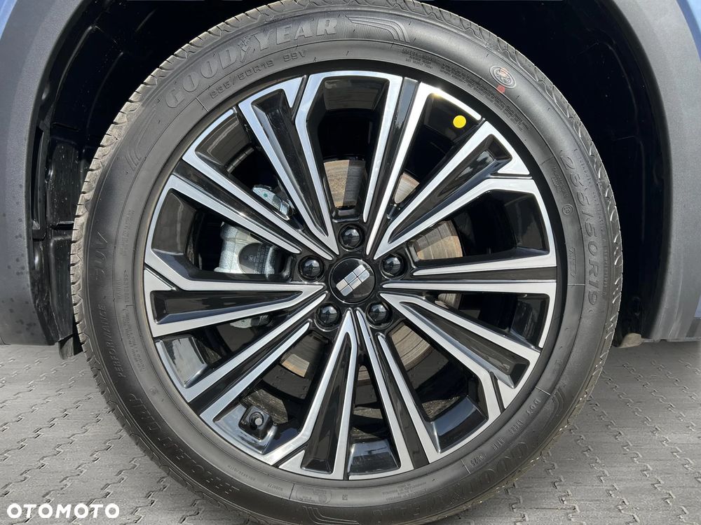 Geely Starray EM-i 1.5 PHEV Max - 22