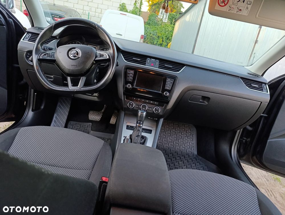 Skoda Octavia 2.0 TDI Ambition DSG - 18