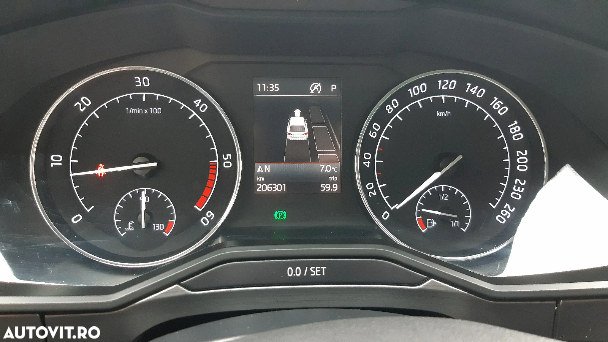 Skoda Superb Combi 2.0 TDI DSG Style - 39