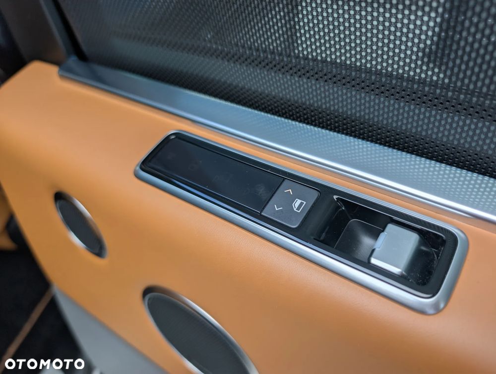 Land Rover Range Rover - 25