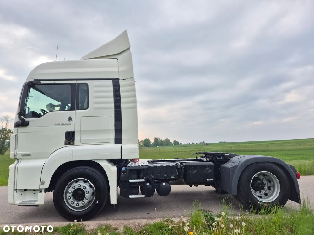 MAN TGS 18.360 2017 NAUKA JAZDY POLIFT FULL ELKA AUTOMAT 4x2 STANDARD 315/70r22.5 SUPER STAN HYDRAULIKA TGX 470 460 420 430 500 510 400 360 410 - 8