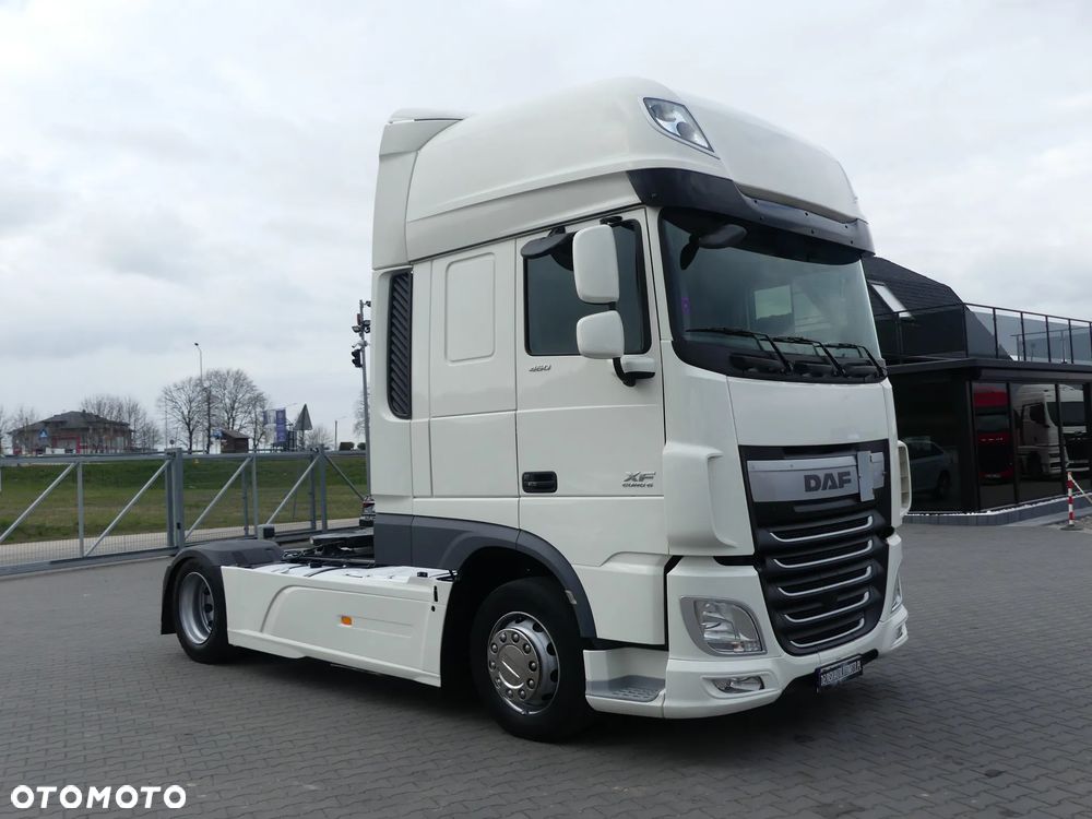 DAF XF 106.460  /  AUTOMAT / SUPER SPACE CAB / - 10