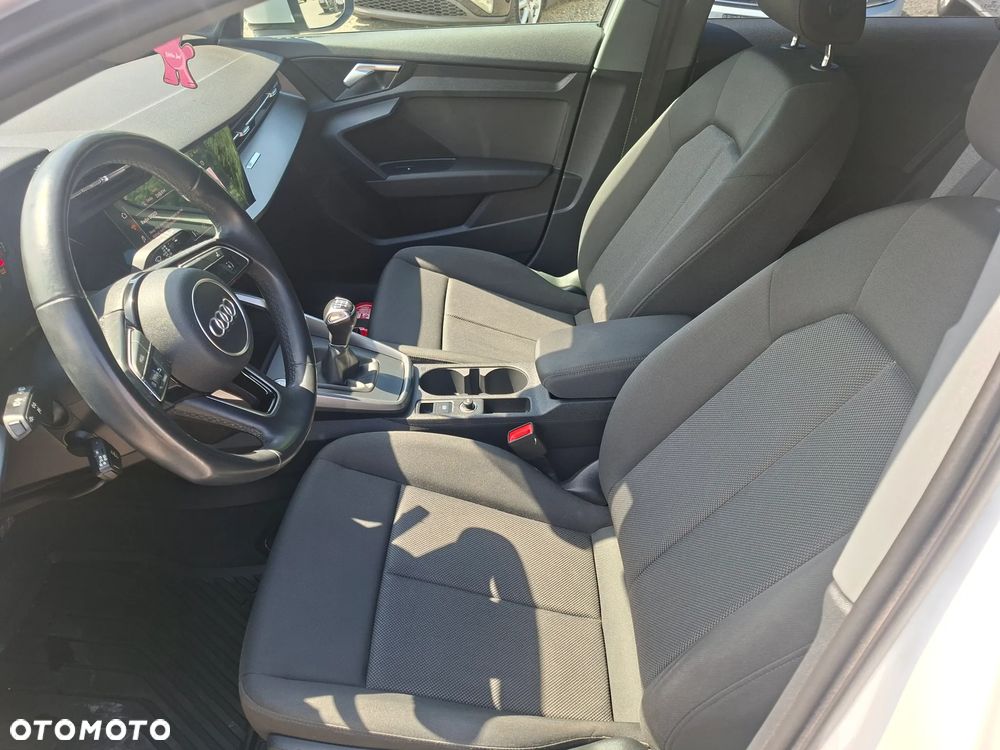 Audi A3 Sportback 35 TFSI Edition One - 8