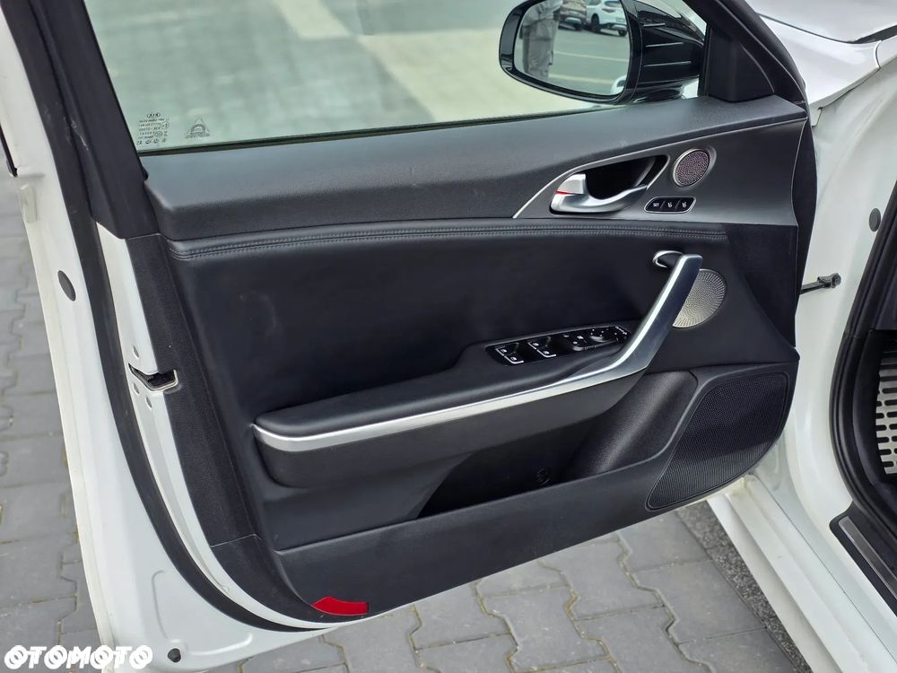 Kia Stinger 2.0 T-GDI XL - 19