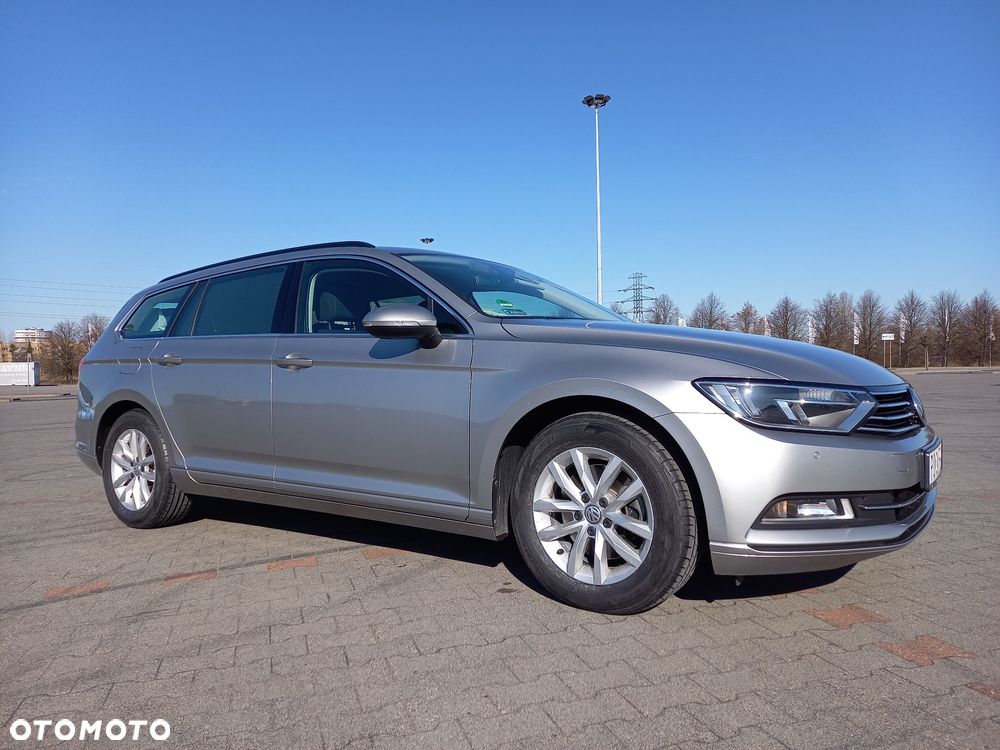 Volkswagen Passat 2.0 TDI SCR Comfortline DSG - 12