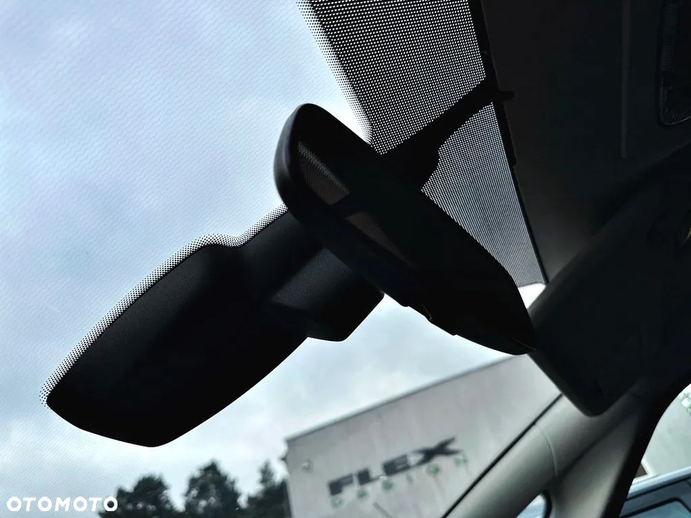 Ford S-Max 2.0 Titanium - 19