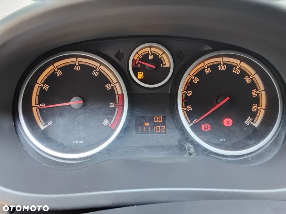Opel Corsa 1.4 16V Edition 111 Jahre - 3