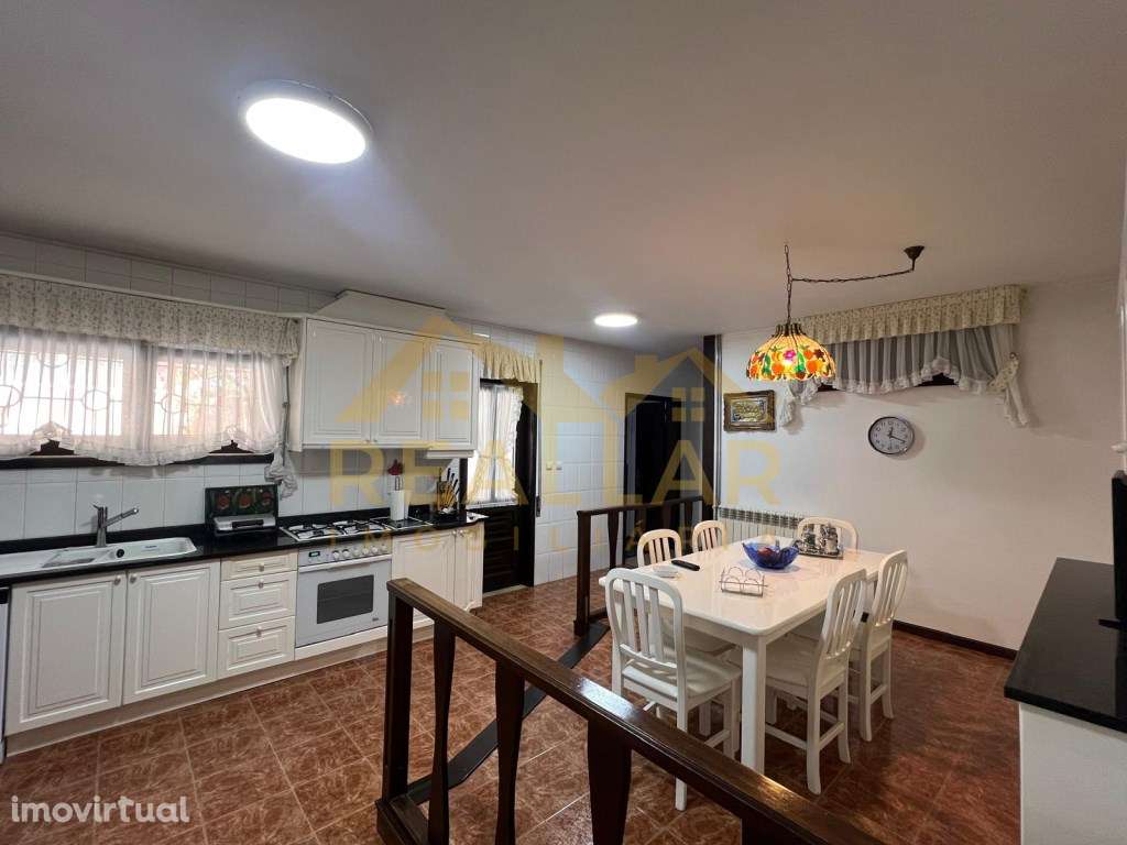 Moradia térrea T4 com jardim e piscina na Póvoa de Varzim - Grande imagem: 2/30