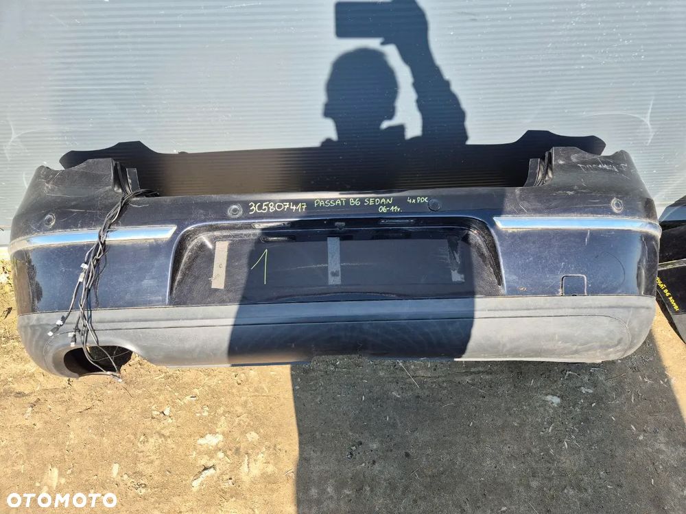 ORYGINALNY ZDERZAK  TYLNY  PASSAT B6 - 27