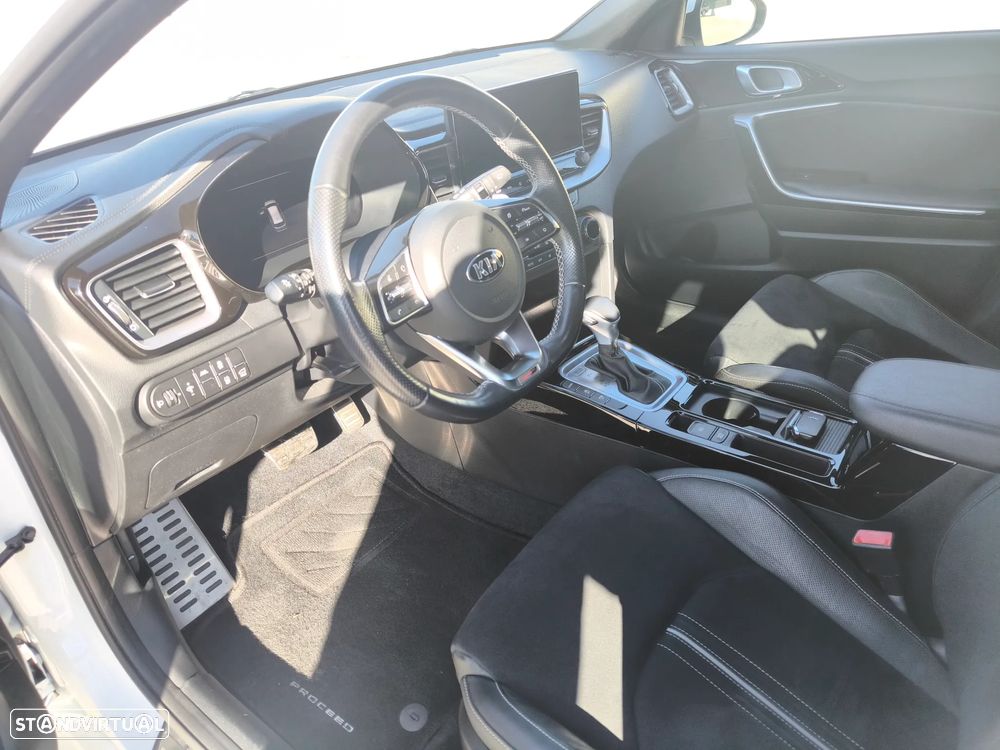 Kia ProCeed 1.4 T-GDI GT Line+SRF 7DCT - 15