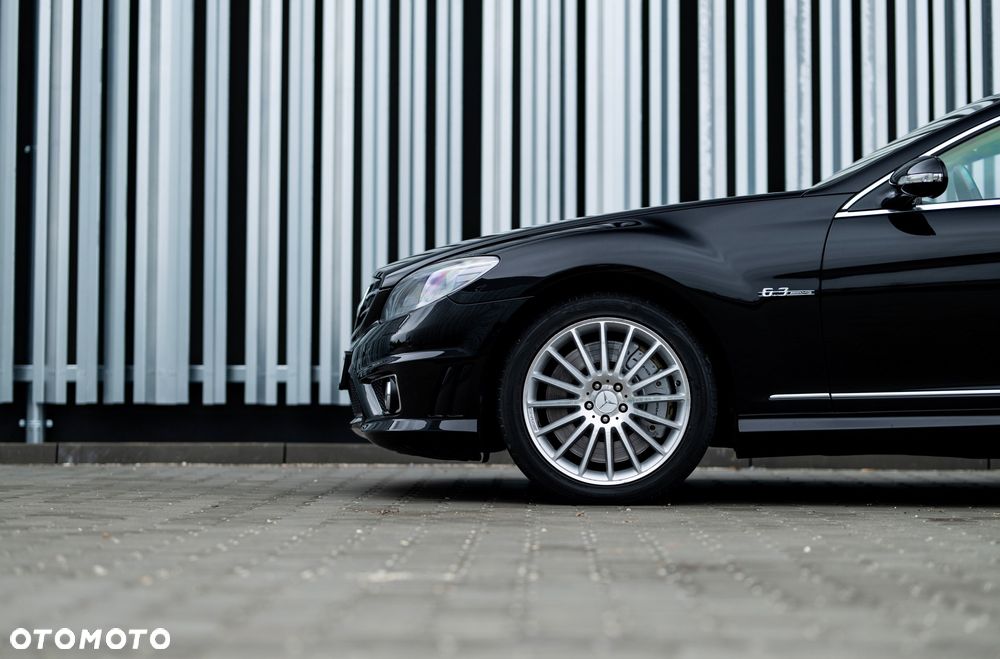 Mercedes-Benz CL 63 AMG - 23