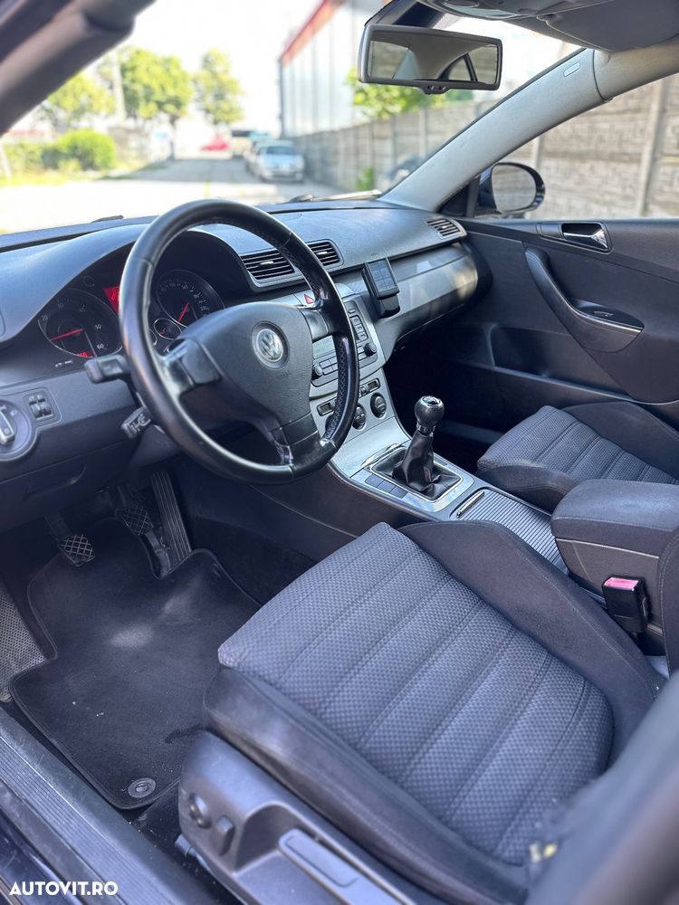 Volkswagen Passat 2.0 Blue TDI SCR Comfortline - 5