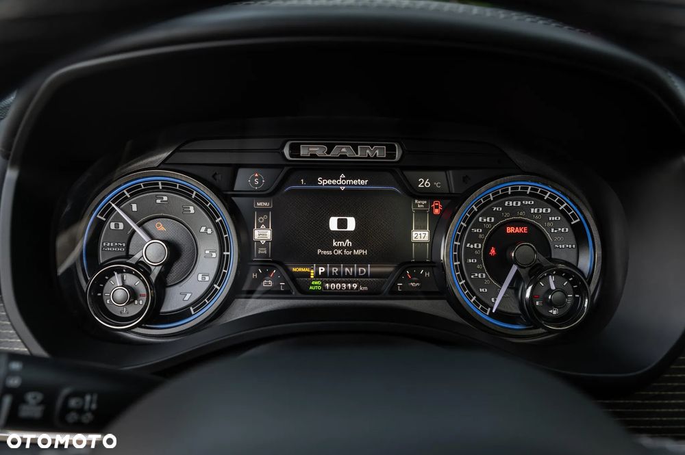 Dodge RAM 1500 5.7 4x4 - 25