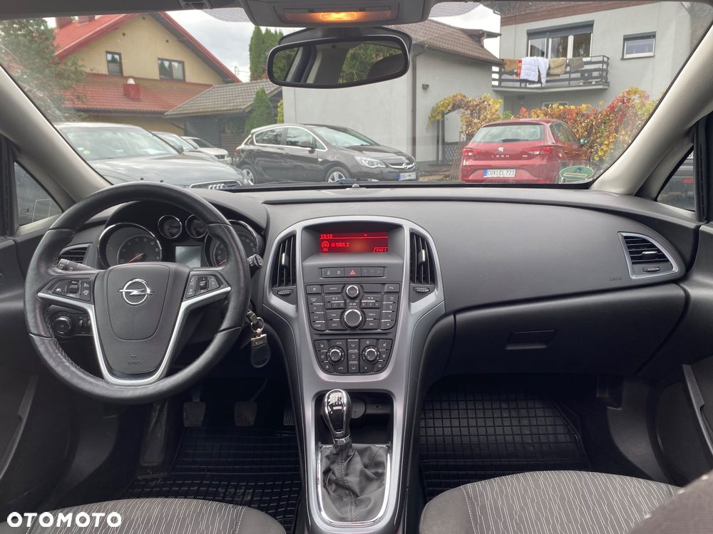 Opel Astra 1.4 Turbo Design Edition - 29