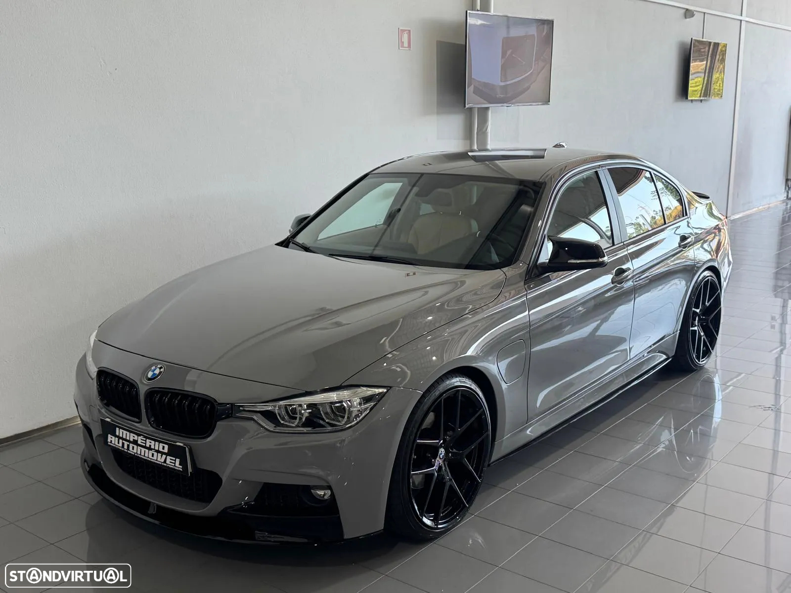 BMW 330 e iPerformance Pack M - 17