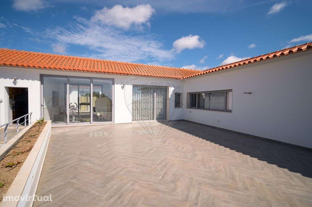 Moradia T5 para venda - Grande imagem: 2/49