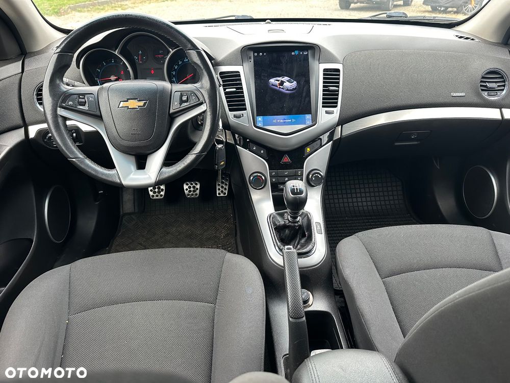 Chevrolet Cruze - 4