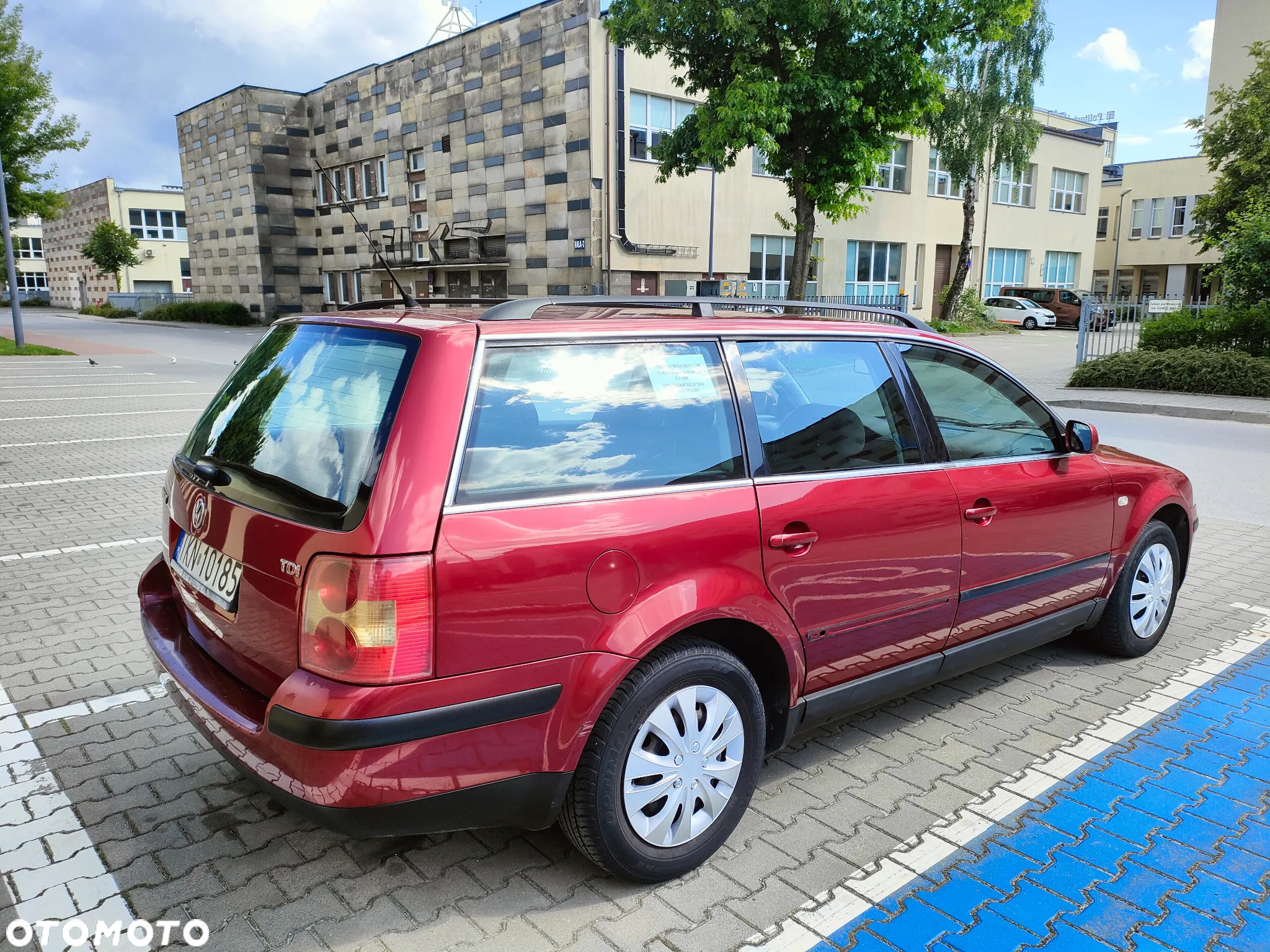Volkswagen Passat 1.9 TDI Comfortline - 4