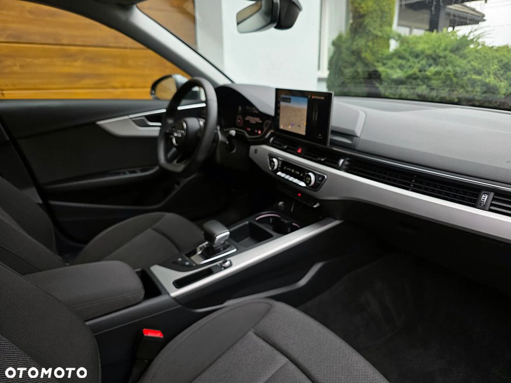 Audi A4 Avant 2024