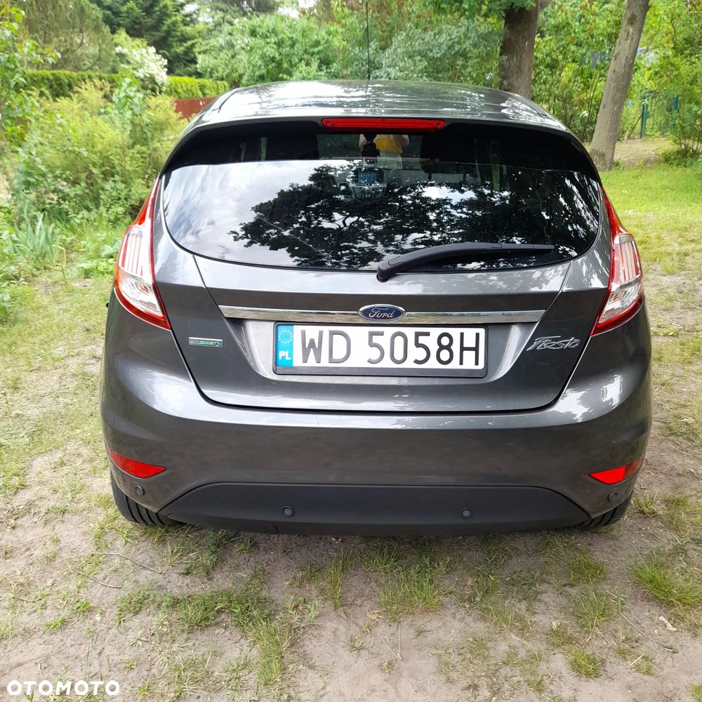 Ford Fiesta 1.0 EcoBoost S&S TITANIUM - 5