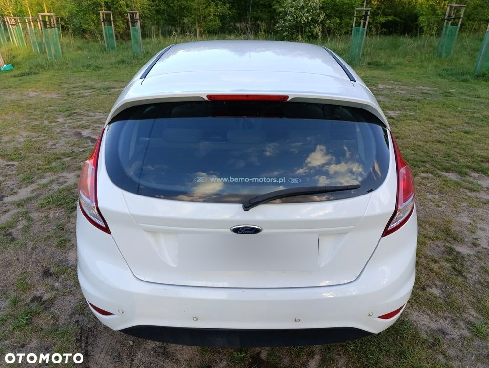 Ford Fiesta 1.5 TDCi Ambiente - 12