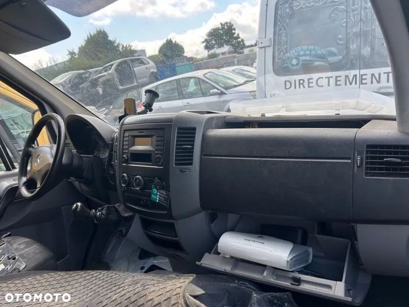 Mercedes-Benz Sprinter - 7