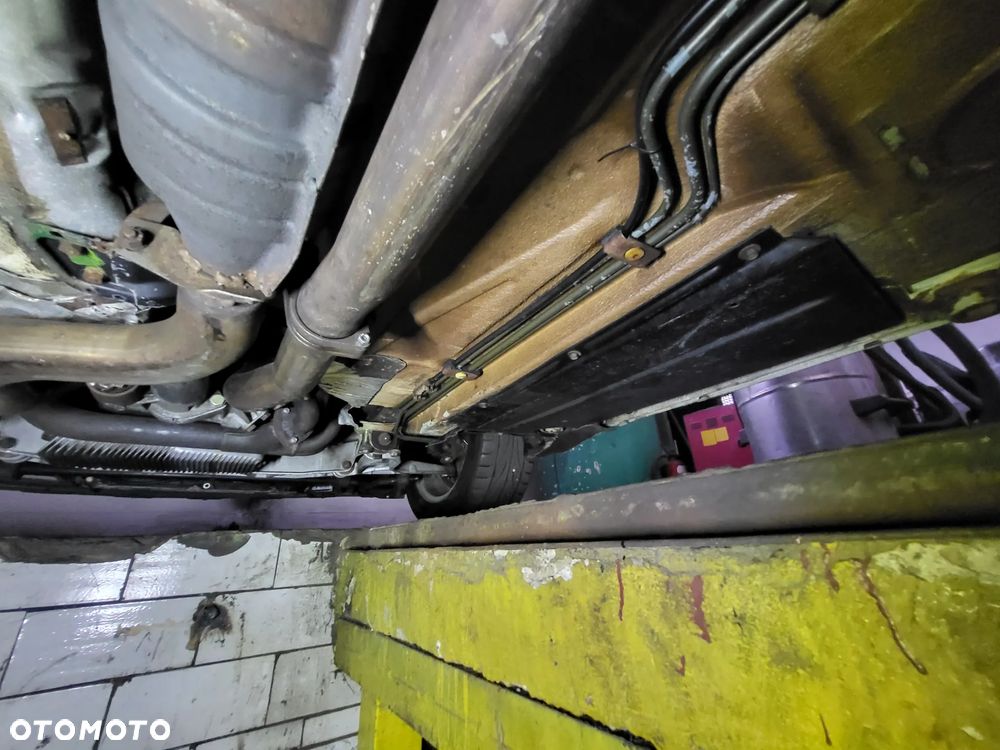 Porsche 944 2.5 Turbo - 32