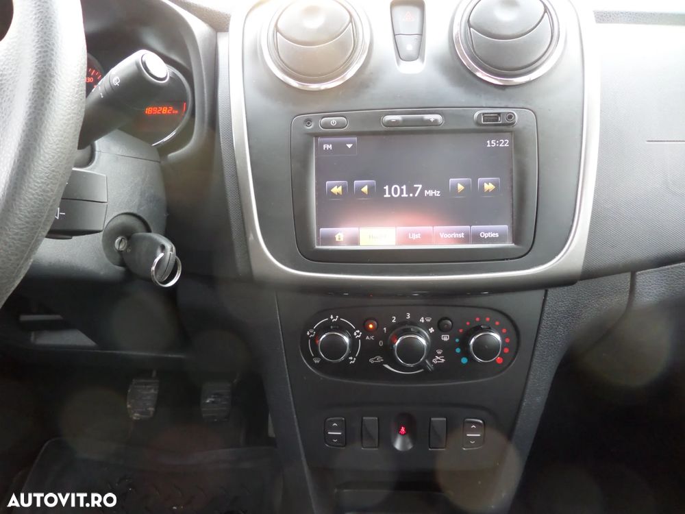 Dacia Sandero 1.5 dCI Laureate - 27