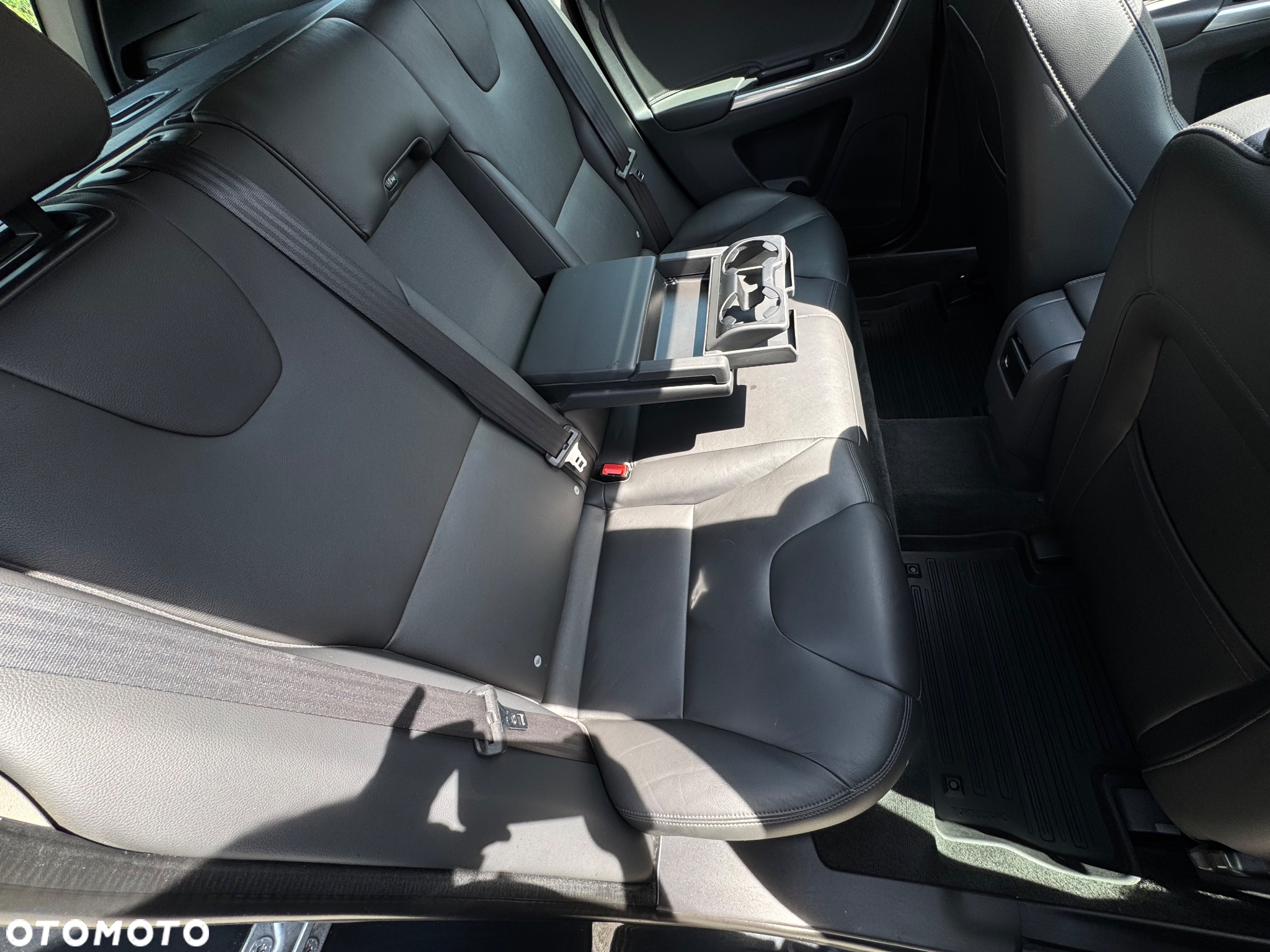 Volvo XC 60 D3 Geartronic Summum - 20