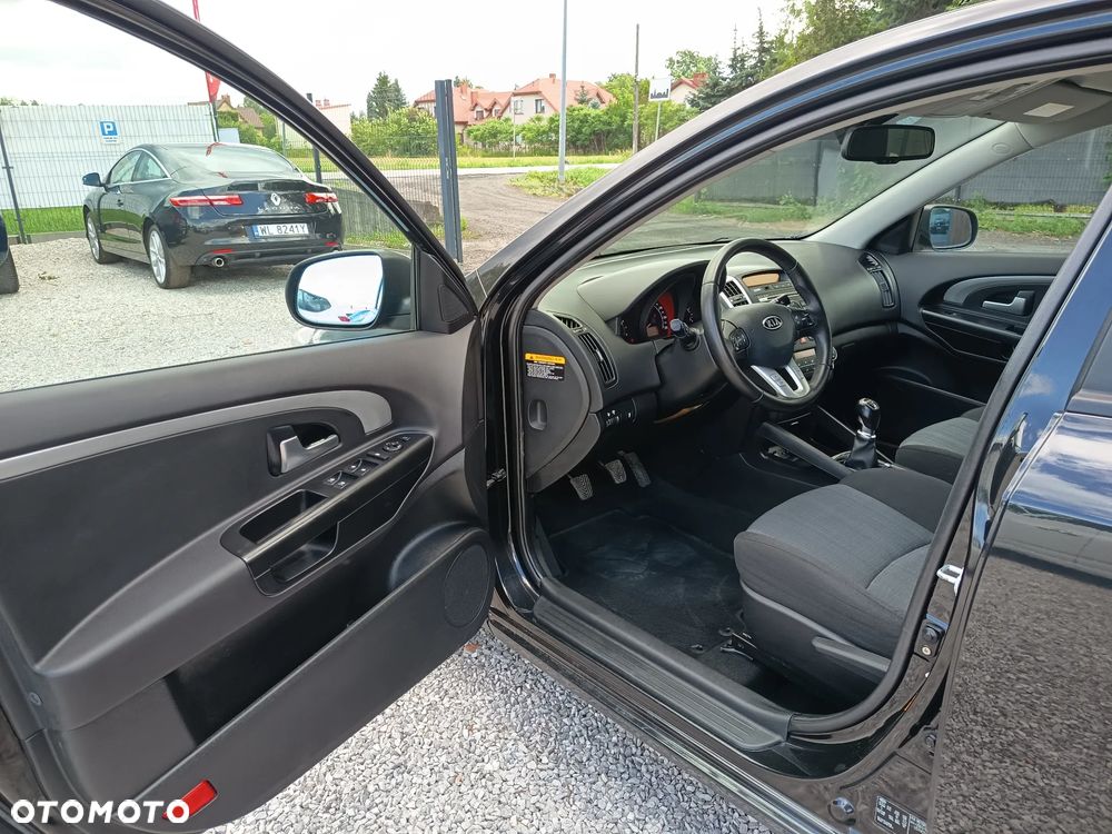 Kia Ceed 1.4 L Euro2012 - 16