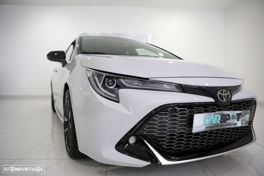 Toyota Corolla 2.0 Hybrid GR-Sport - 2