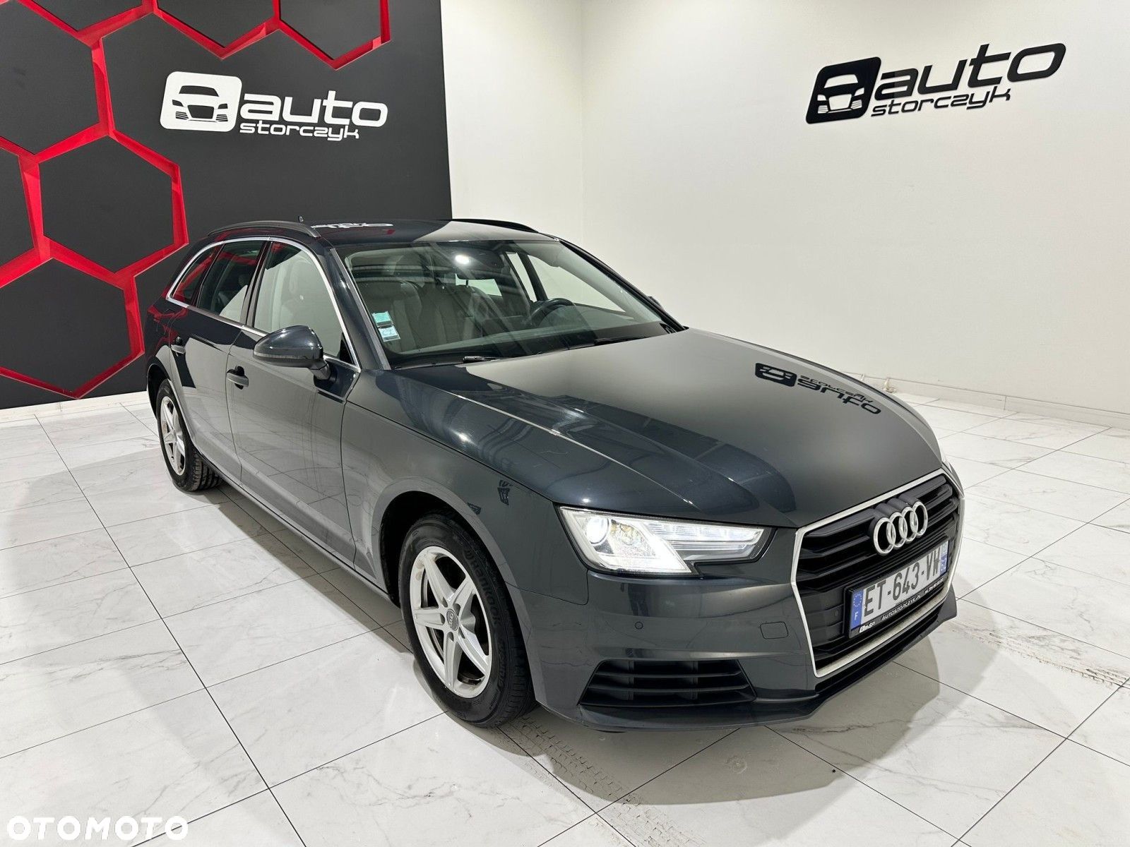 Audi A4 - 1