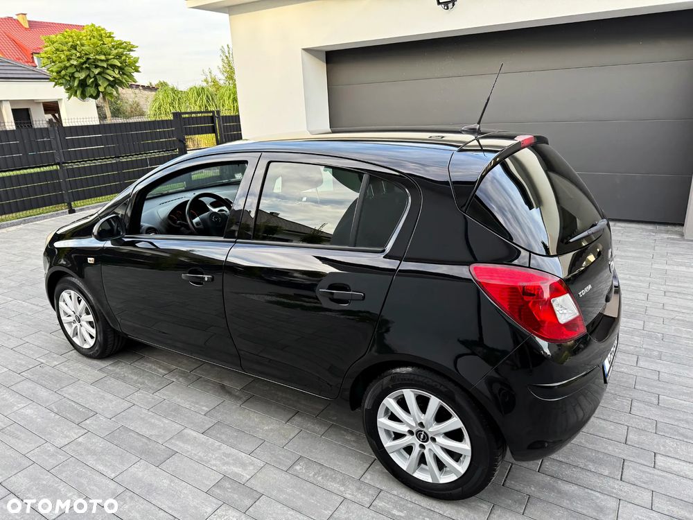 Opel Corsa 1.4 16V 150 Jahre - 28