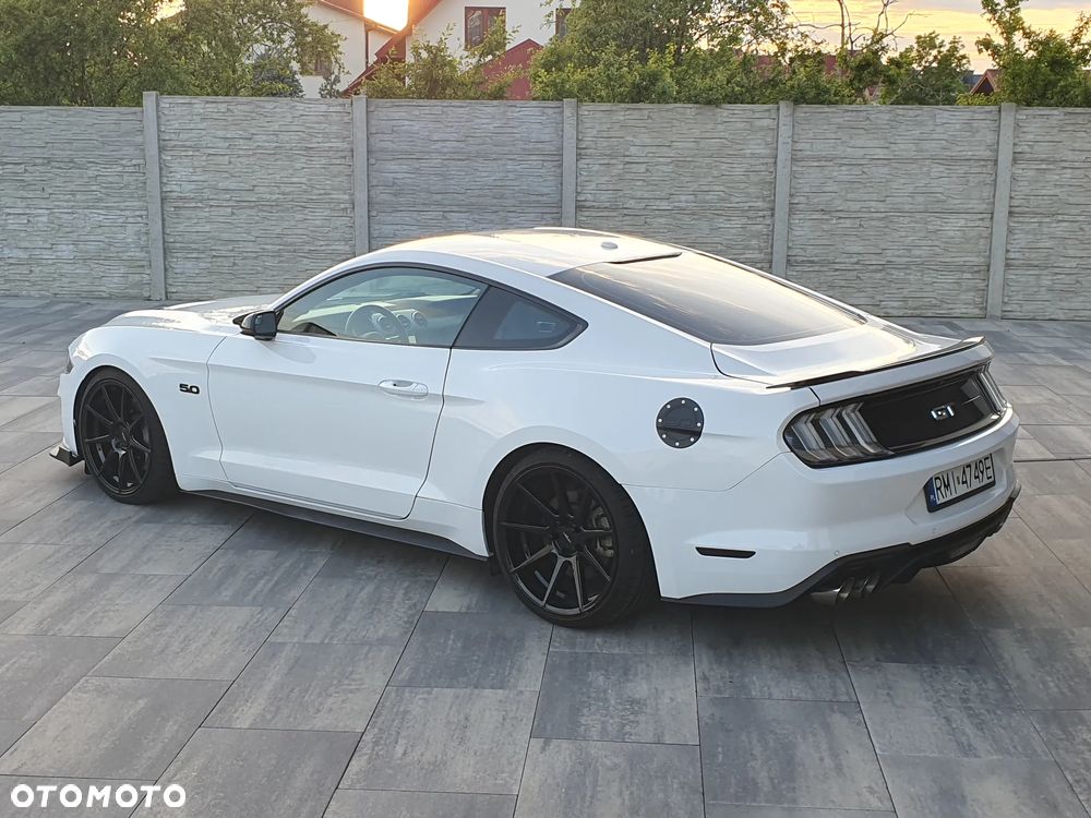 Ford Mustang - 35