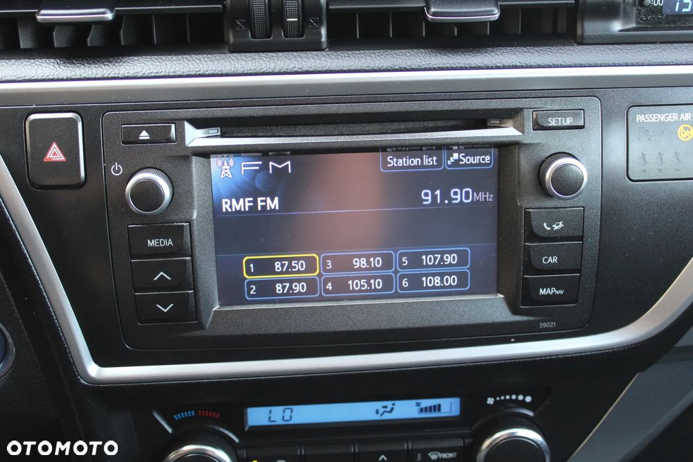 Toyota Auris - 18