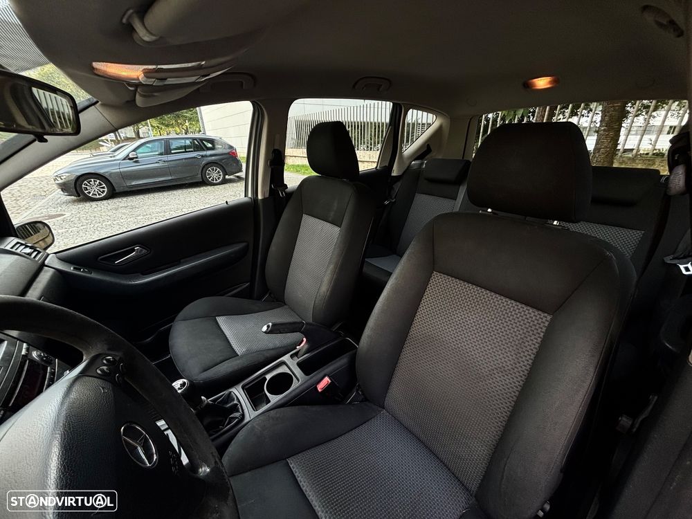 Mercedes-Benz A 180 - 8
