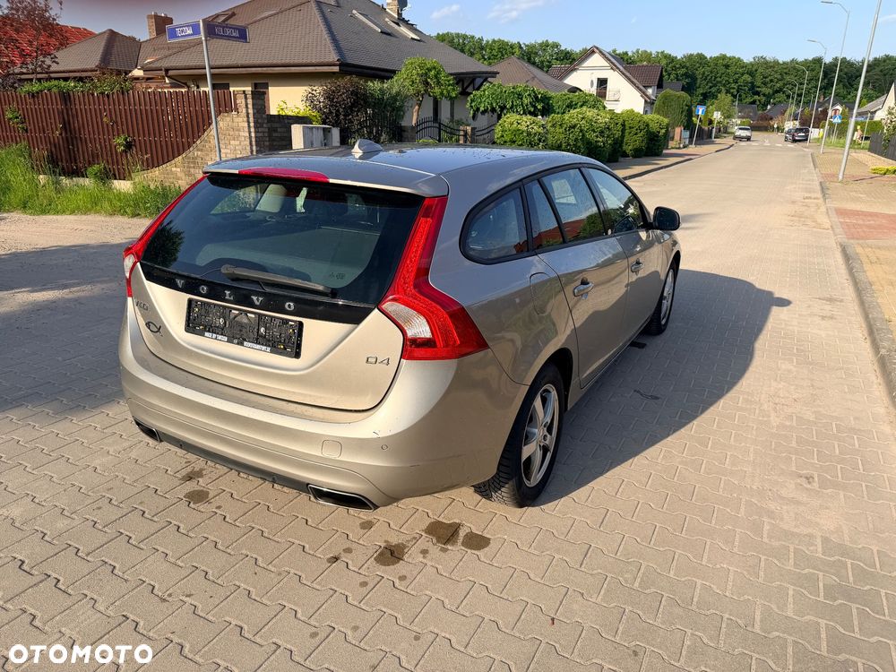 Volvo V60 D4 Geartronic Linje Business - 4