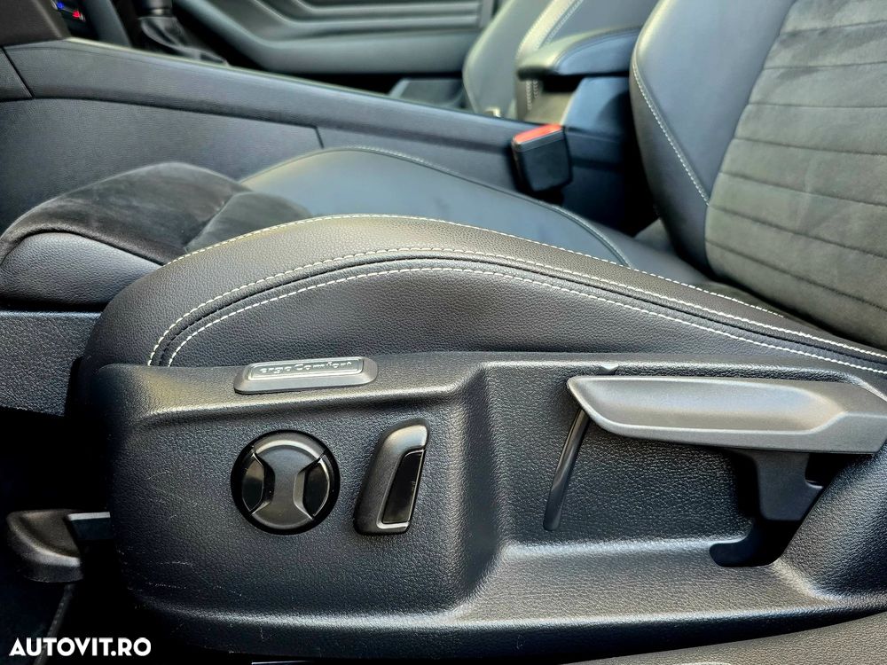 Volkswagen Passat 2.0 TDI DSG Highline - 14