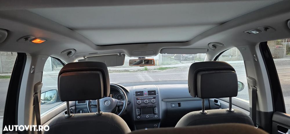 Volkswagen Touran 2.0 TDI DPF DSG MATCH - 10
