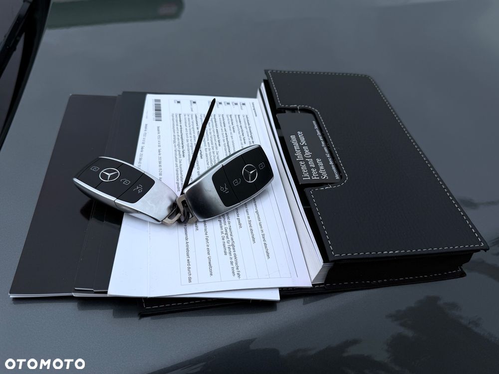 Mercedes-Benz GLC 300 de 4Matic 9G-TRONIC AMG Line - 38
